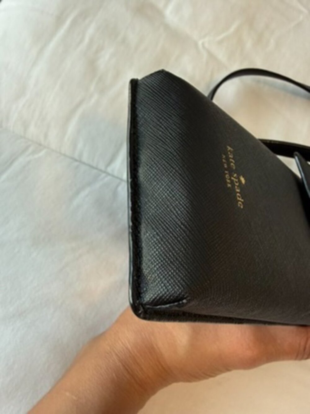 Kate Spade Black Cat Leather Crossbody Phone Bag with Chain-and-Leather Strap - Picture 7 of 12